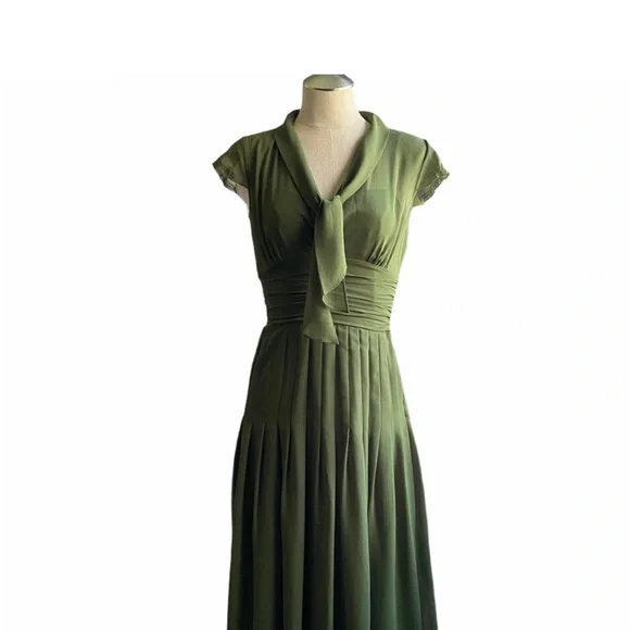green emerald velvet dress Black Satin Maxi Dress main image 0